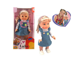 LAIA CAMINA I CANTA EN CATALÀ 